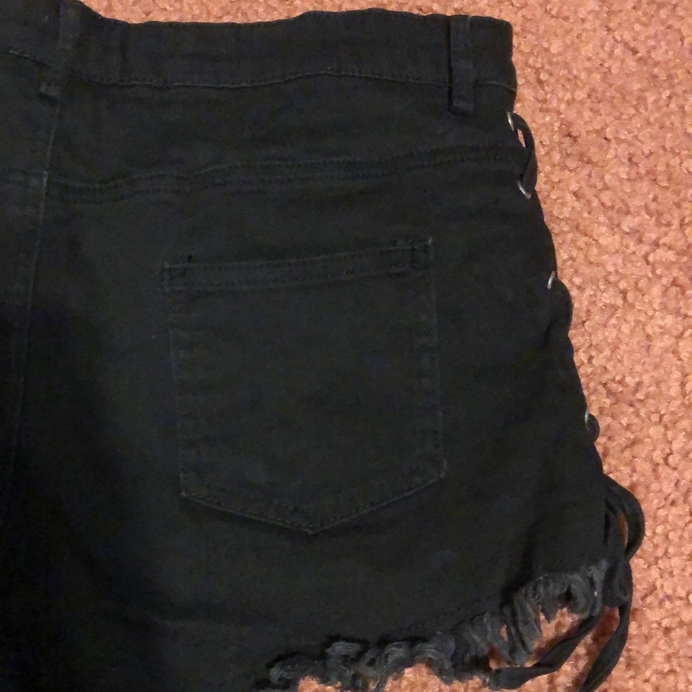 Fashion Nova Side Tie-up Shorts - Picture 6 of 7